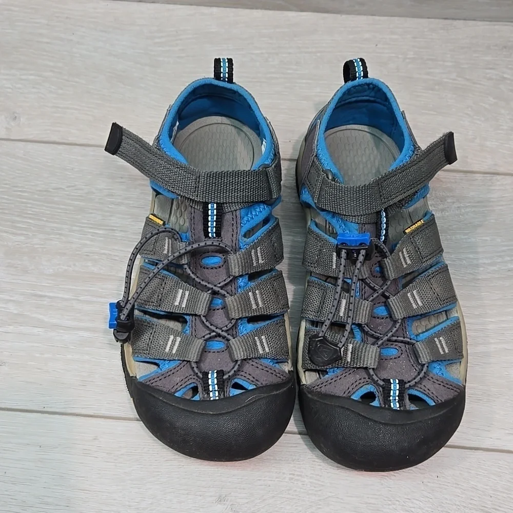 Keen Kids Boys Outdoor Waterproof Adventure Sandals Gray &Blue Shoes 2
